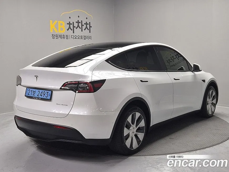 Tesla Model Y 2021 из KR, фото 4