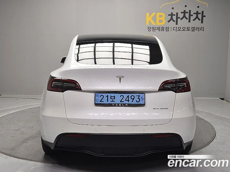Tesla Model Y 2021 из KR, фото 5