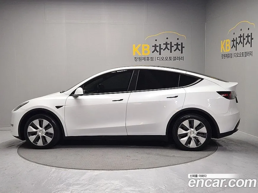Tesla Model Y 2021 из KR, фото 7