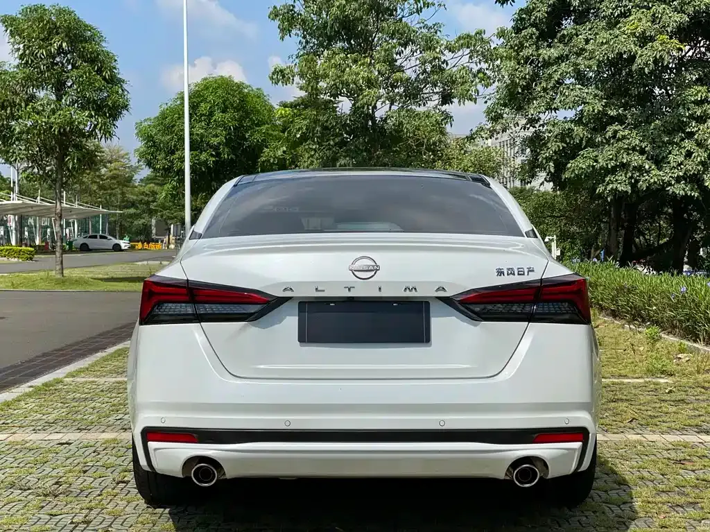 Nissan Teana — фото 3
