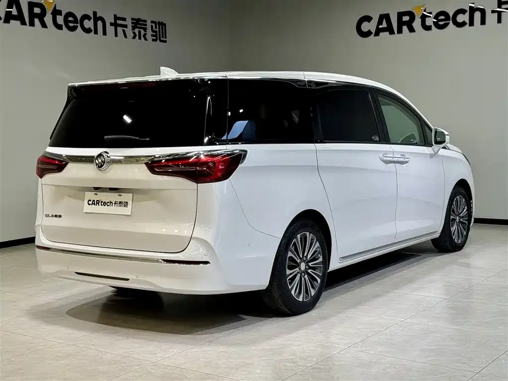 Buick GL8 2023 из CN, фото 4
