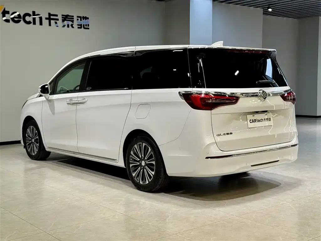Buick GL8 2023 из CN, фото 6