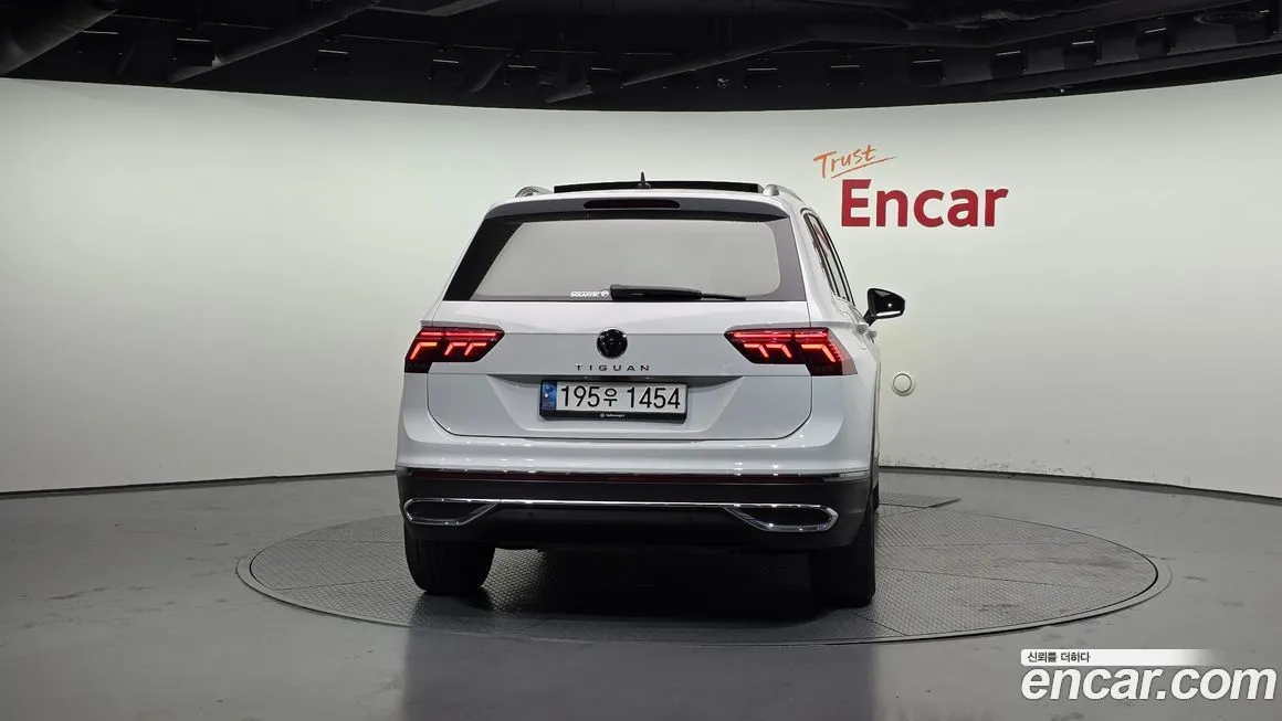 Volkswagen Tiguan — фото 4