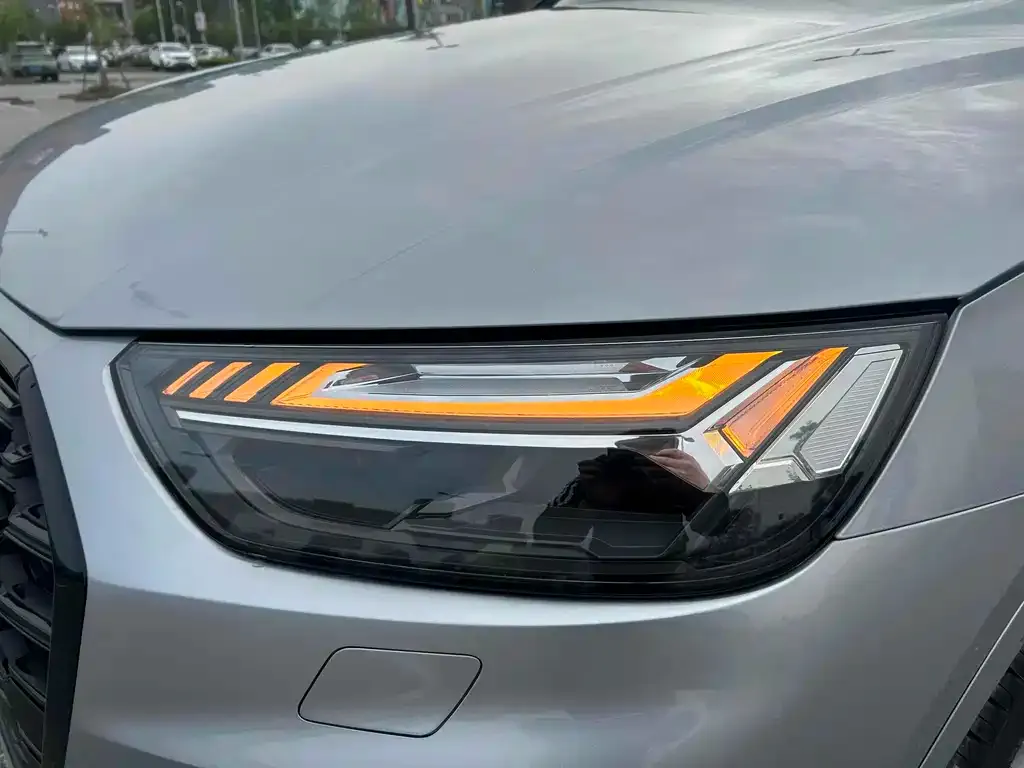 Audi SQ5 2023 из CN, фото 4