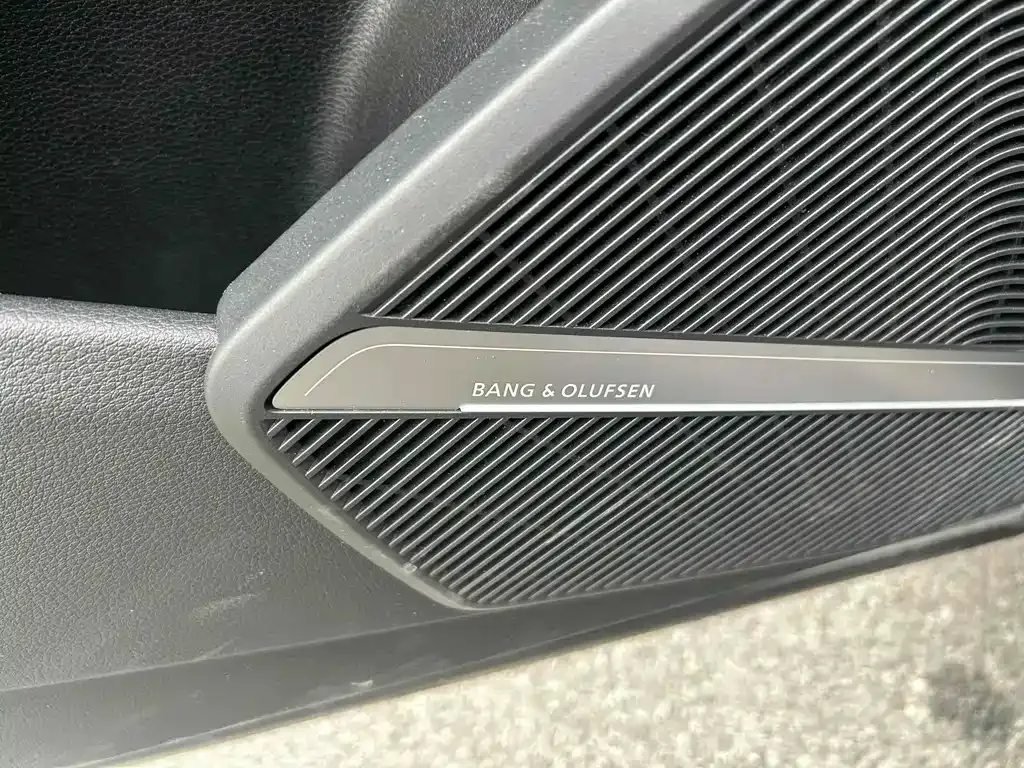 Audi SQ5 2023 из CN, фото 5