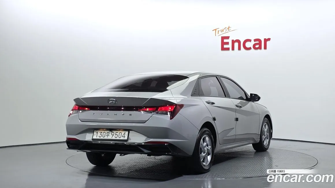 Hyundai AVANTE 2021 из KR, фото 2