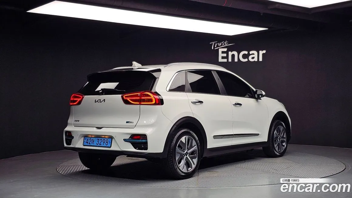 Kia Niro 2022 из KR, фото 2