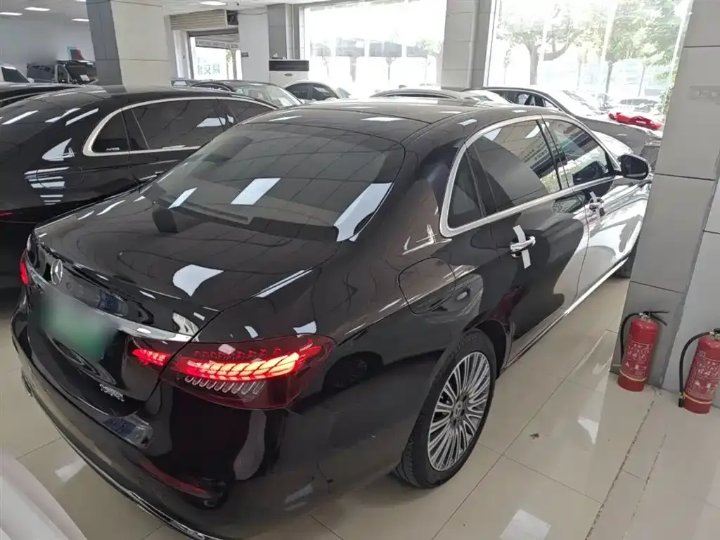 Mercedes-Benz E-Class 2023 из CN, фото 7