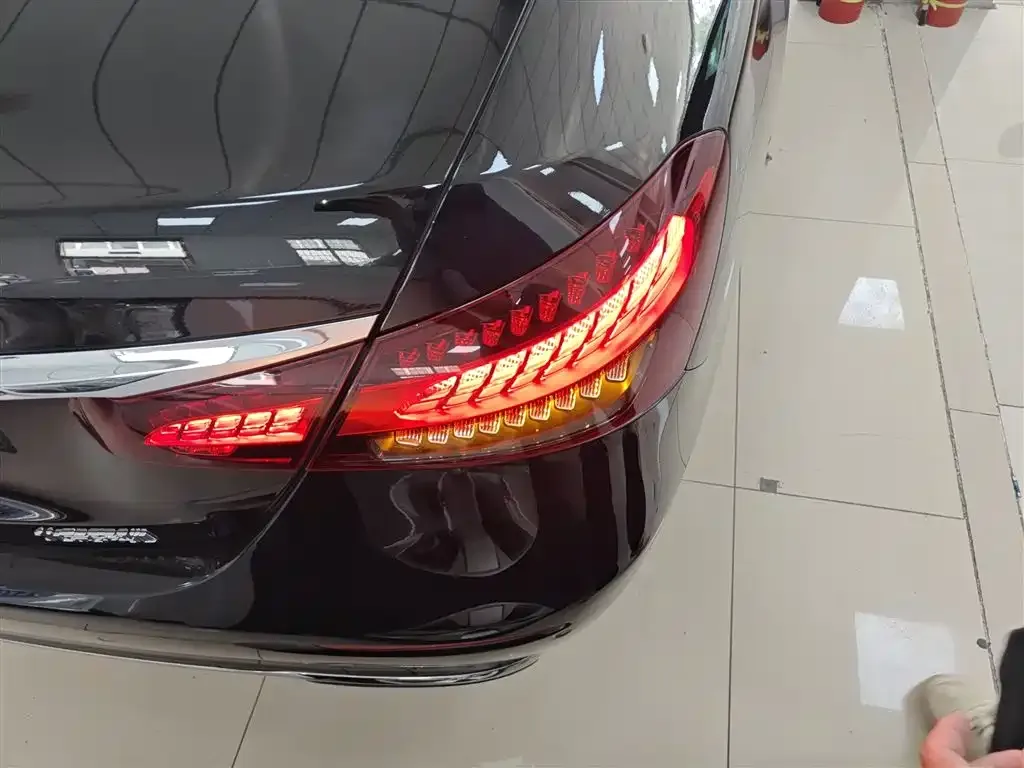 Mercedes-Benz E-Class 2023 из CN, фото 8