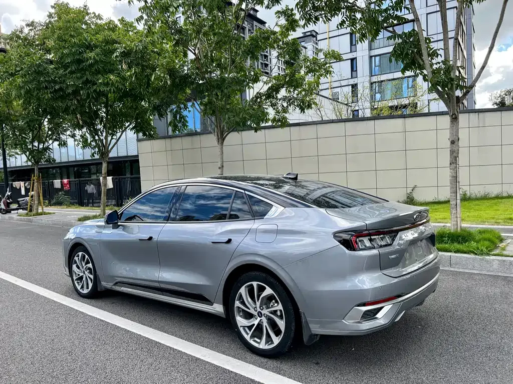Ford Mondeo 2022 из CN, фото 5