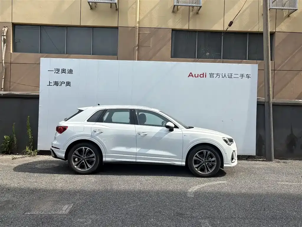 Audi Q3 — фото 5