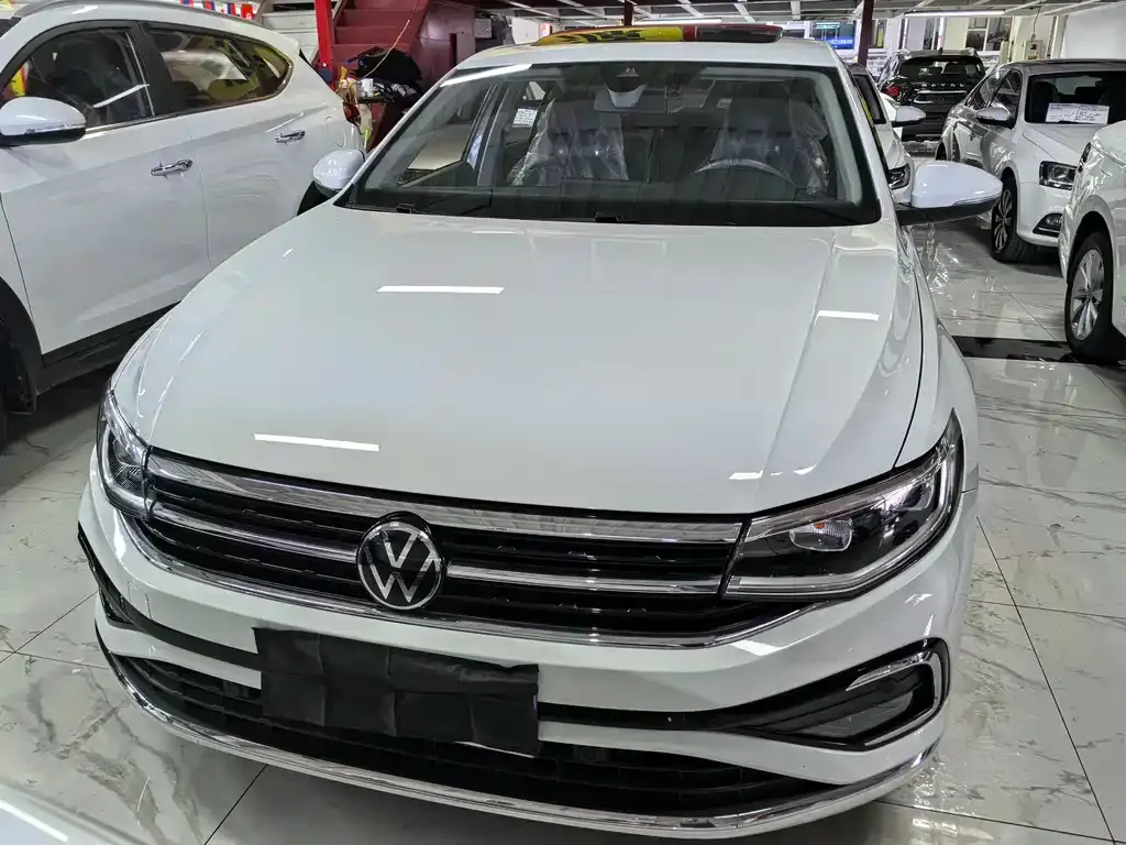 Volkswagen Bora 2023 из CN, фото 2