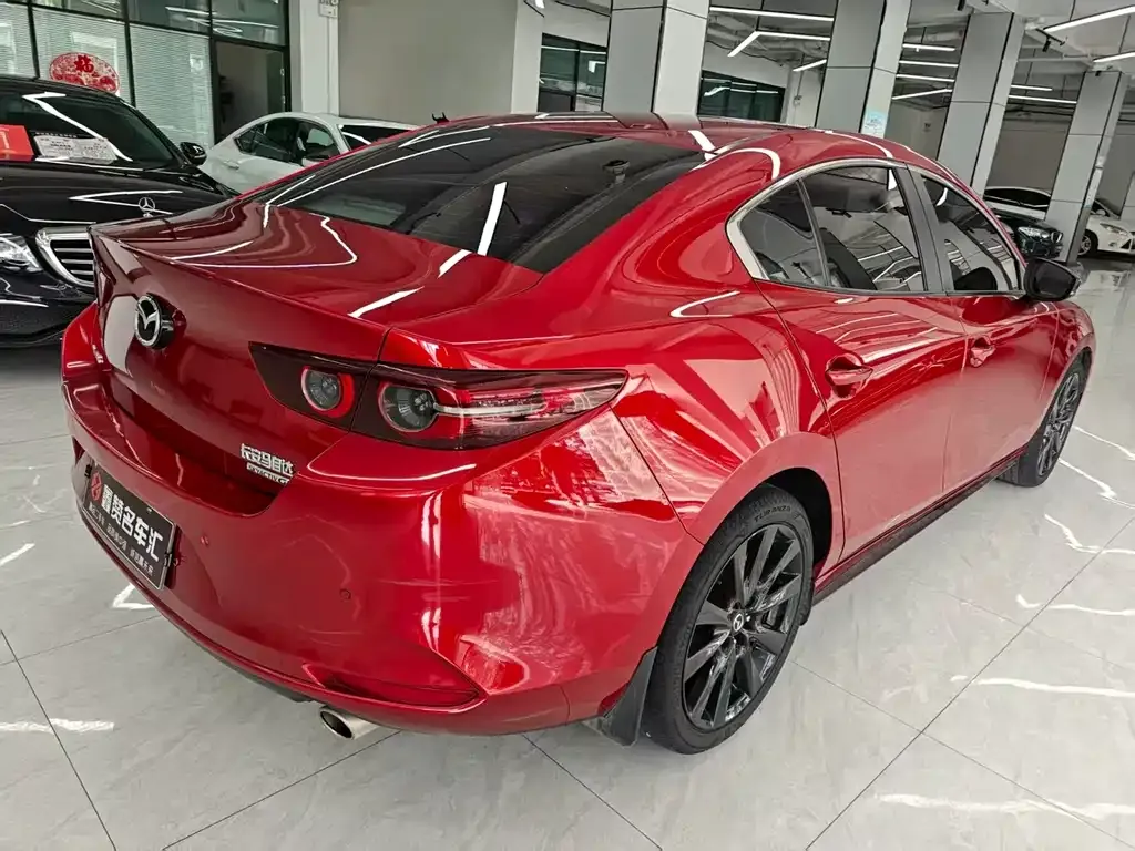 Mazda 3 Axela 2023 из CN, фото 3