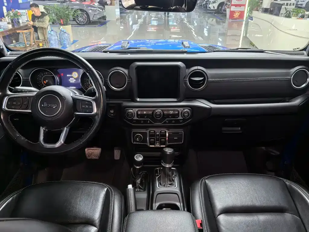 Jeep Gladiator 2023 из CN, фото 4