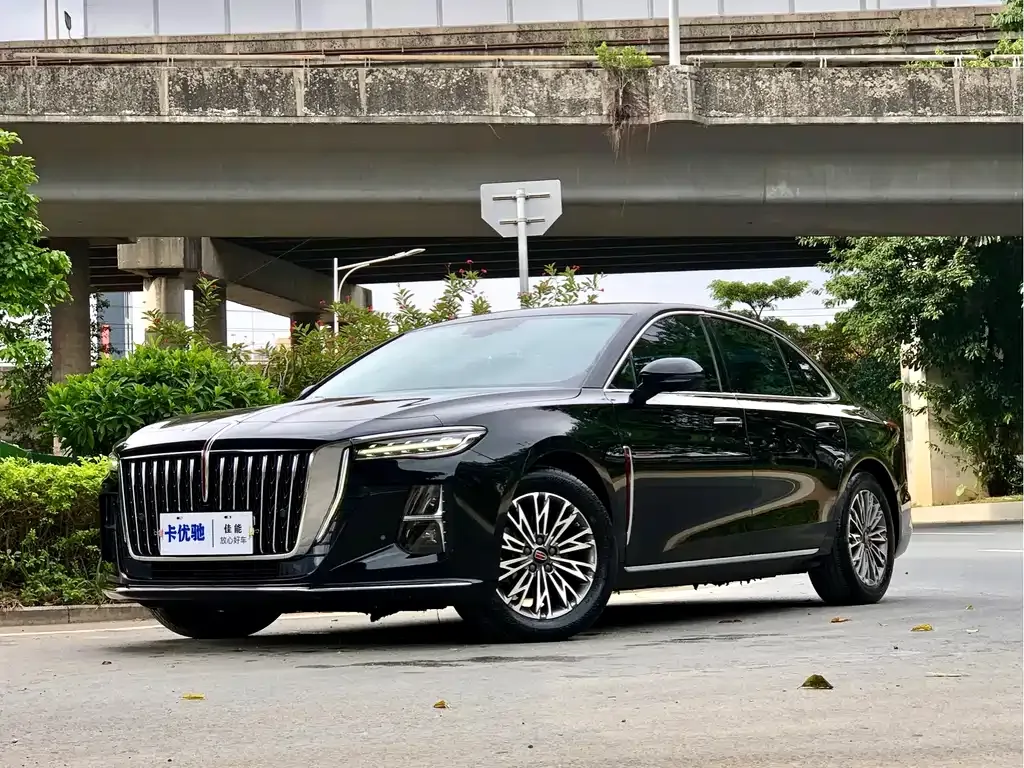 Hongqi H5 — фото 1