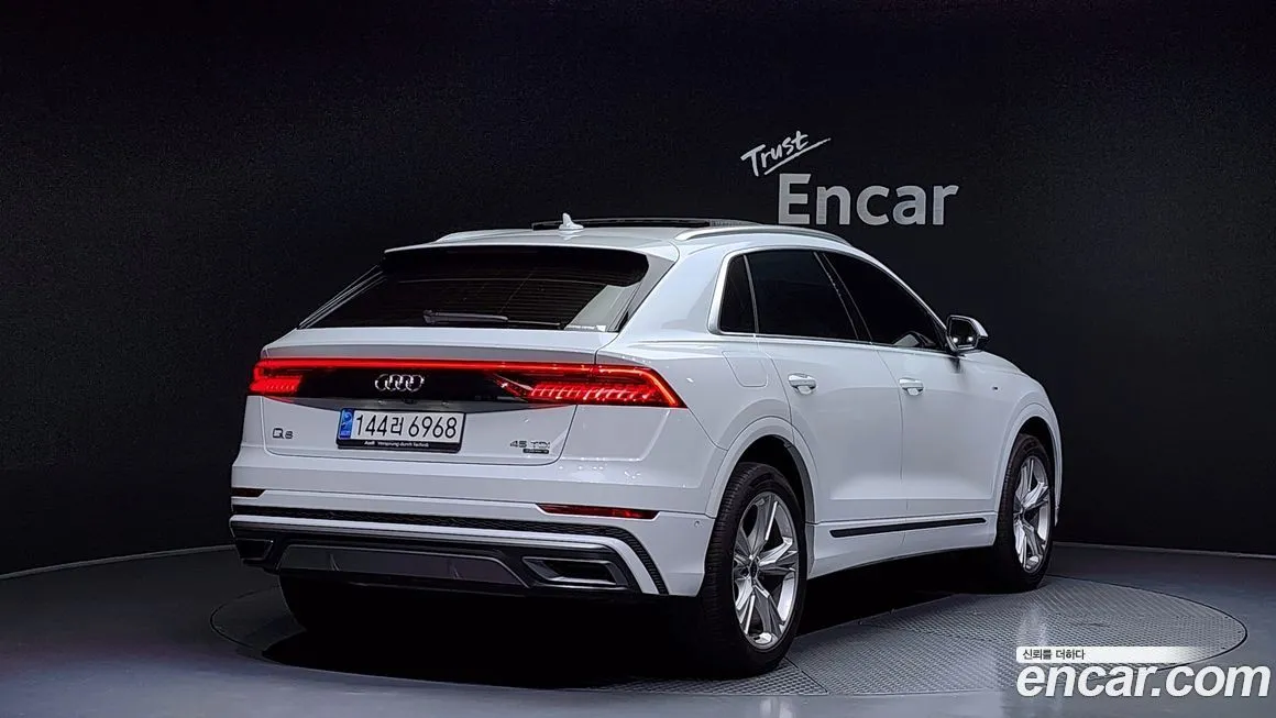 Audi Q8 2023 из KR, фото 2