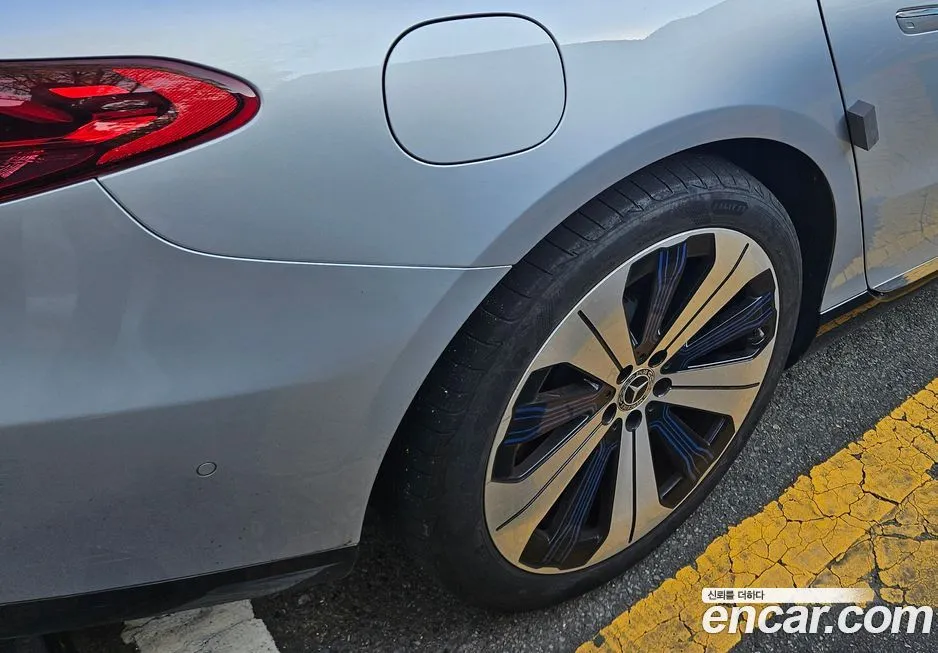 Mercedes-Benz EQS 2023 из KR, фото 5