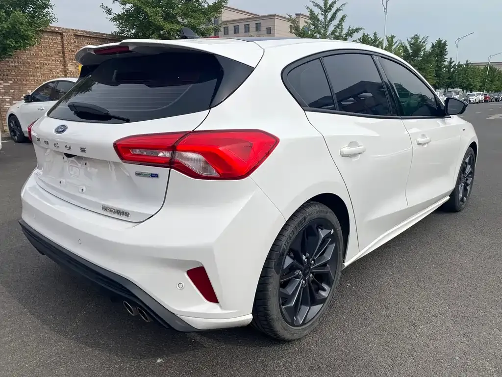 [object Object] Focus 2023 из CN, фото 4