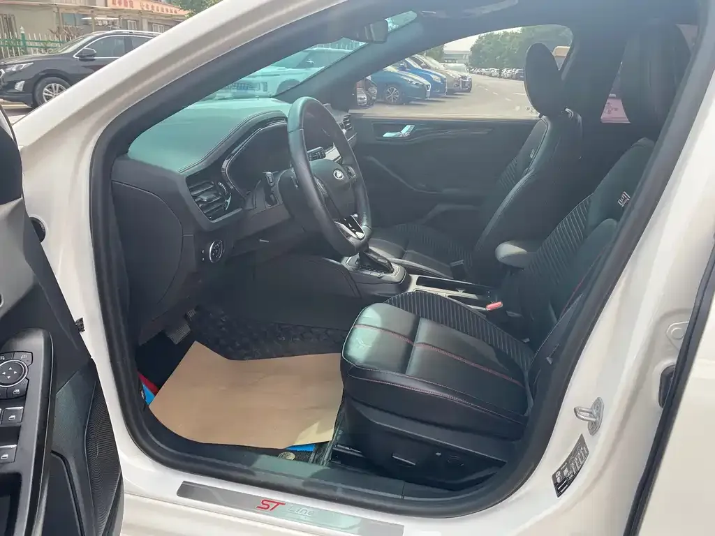 [object Object] Focus 2023 из CN, фото 7