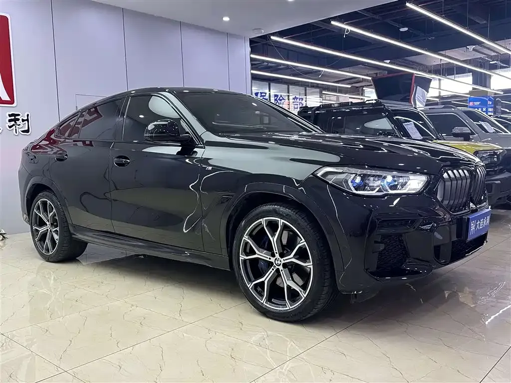 BMW X6 2023 из CN, фото 3