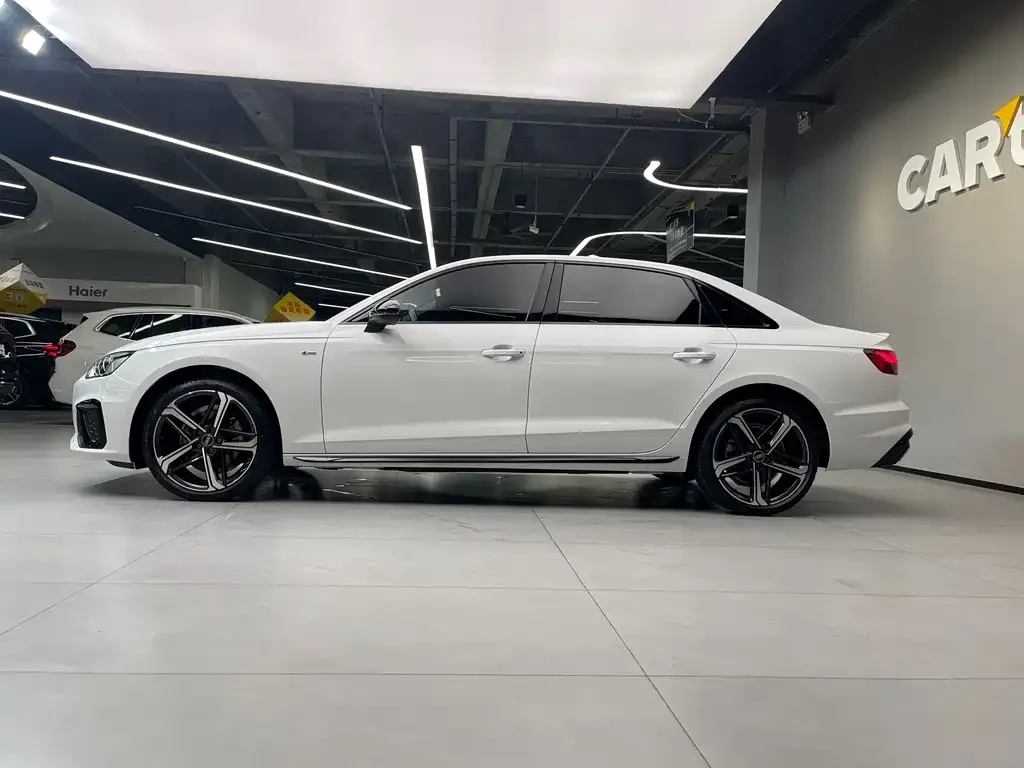 Audi A4L 2024 из CN, фото 8