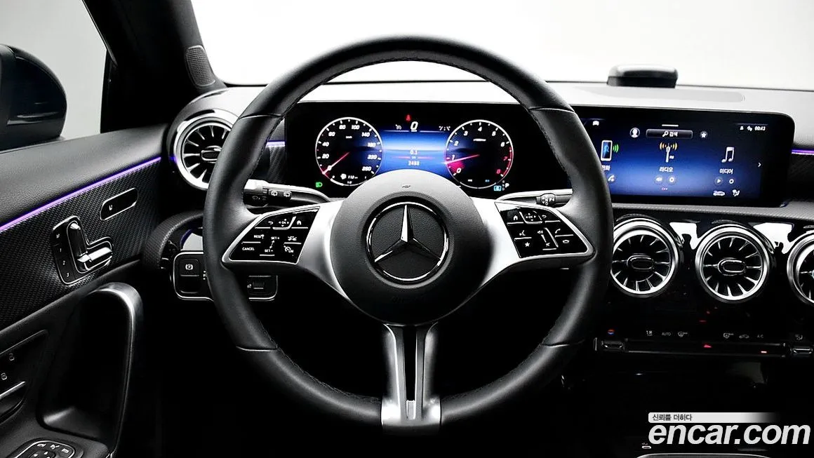 Mercedes-Benz A-Class — фото 9