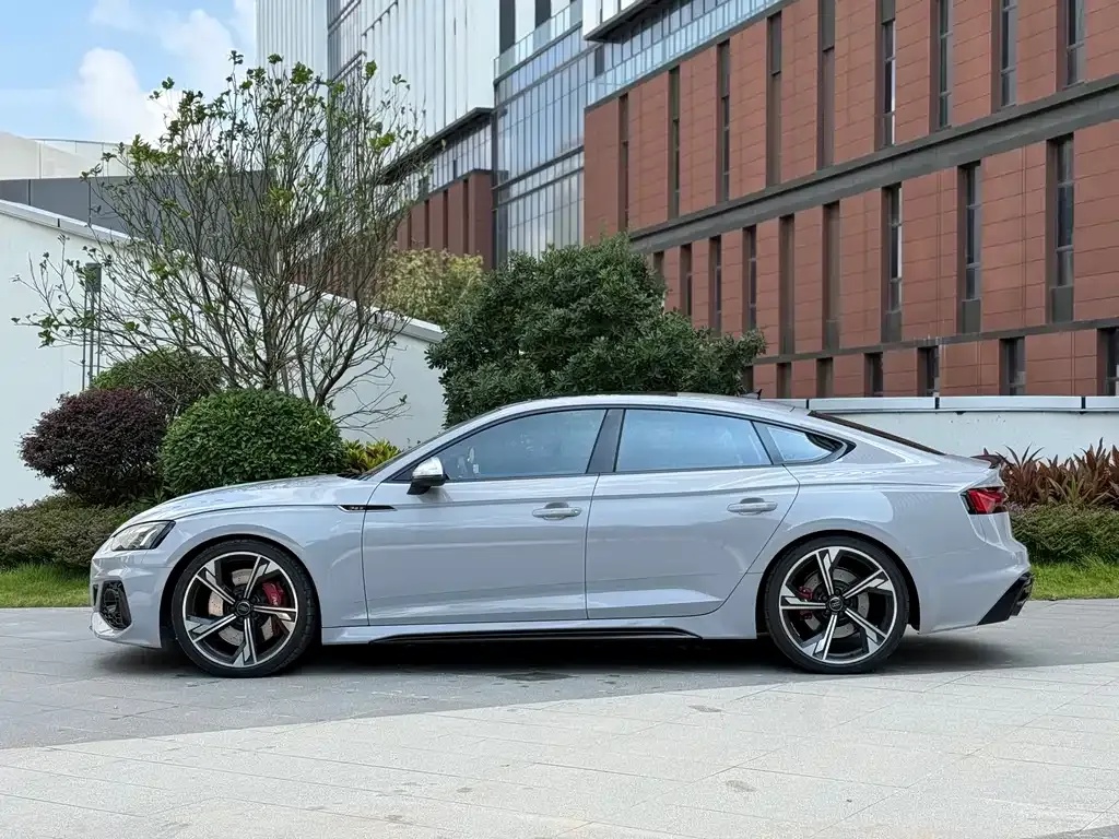 Audi RS 5 2021 из CN, фото 4