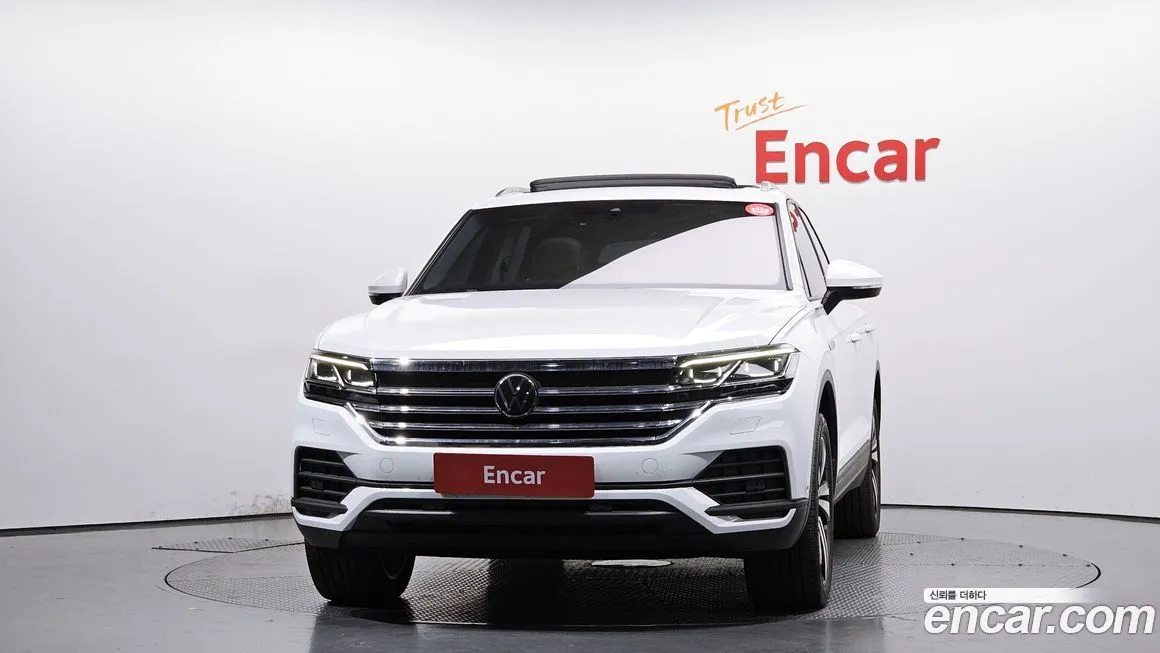 Volkswagen Touareg 2023 из KR, фото 3