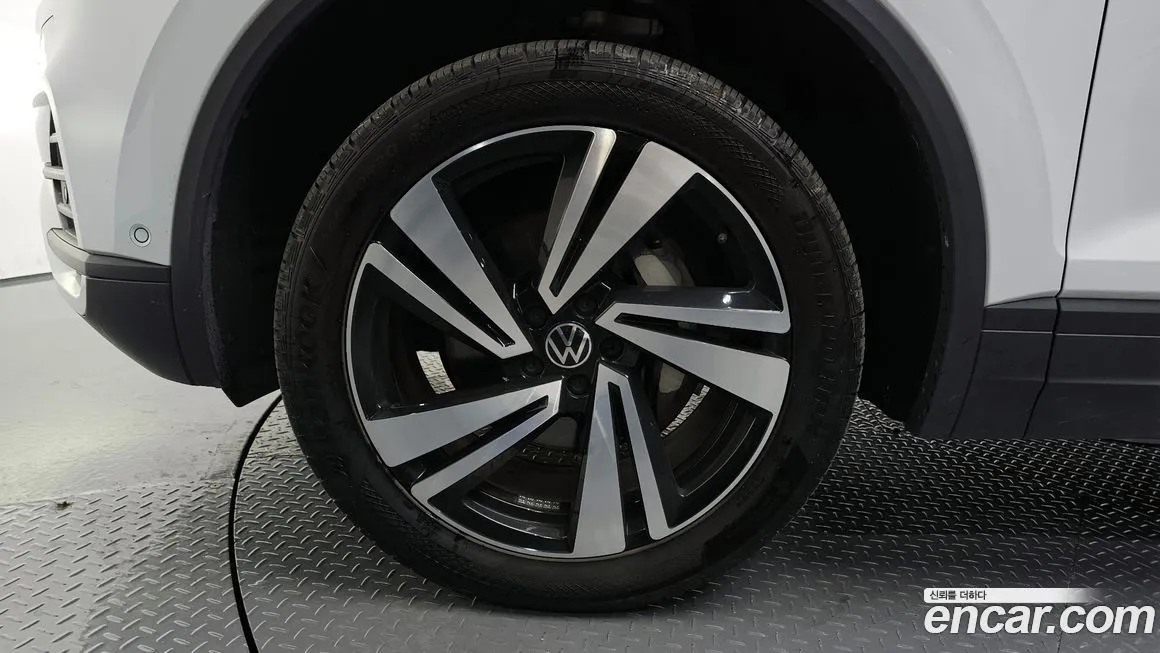 Volkswagen Touareg 2023 из KR, фото 5