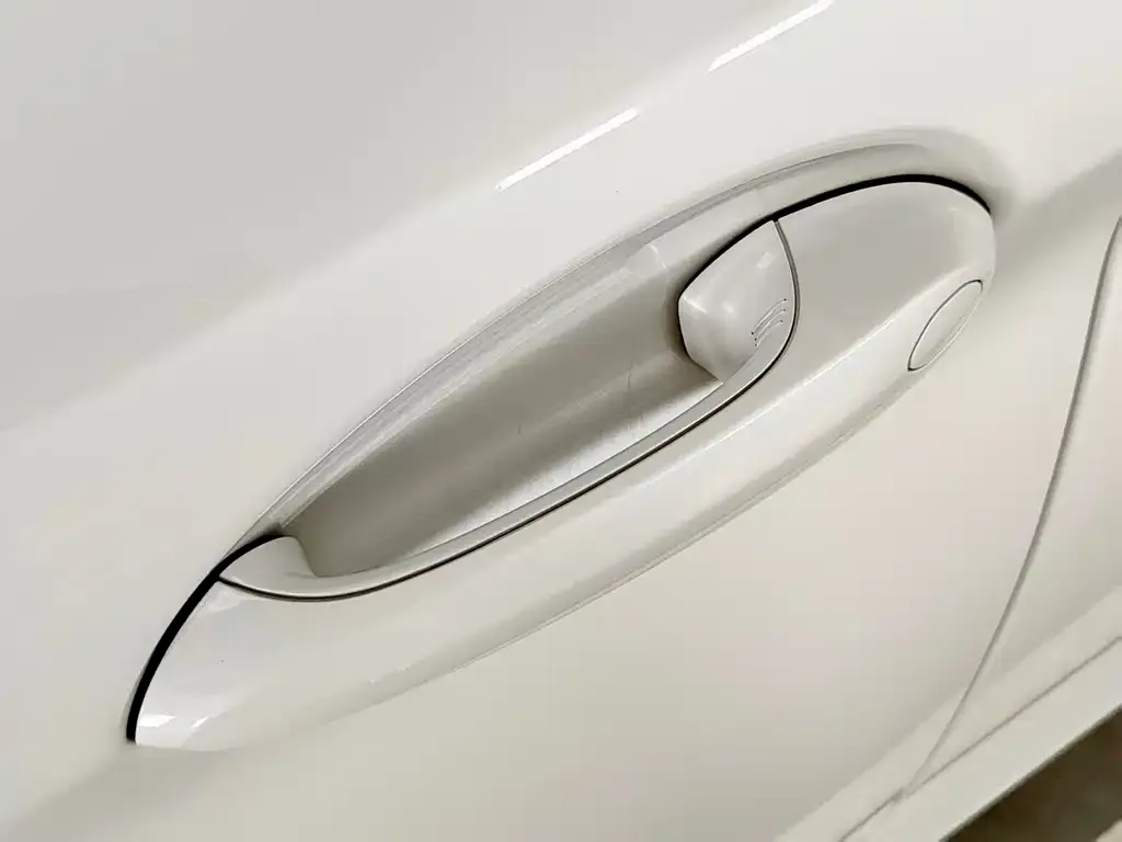 BMW 5 Series 2023 из CN, фото 5