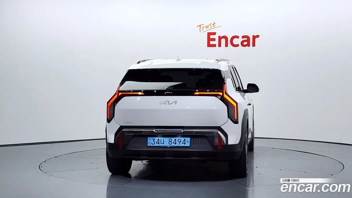 Kia EV3 — фото 4