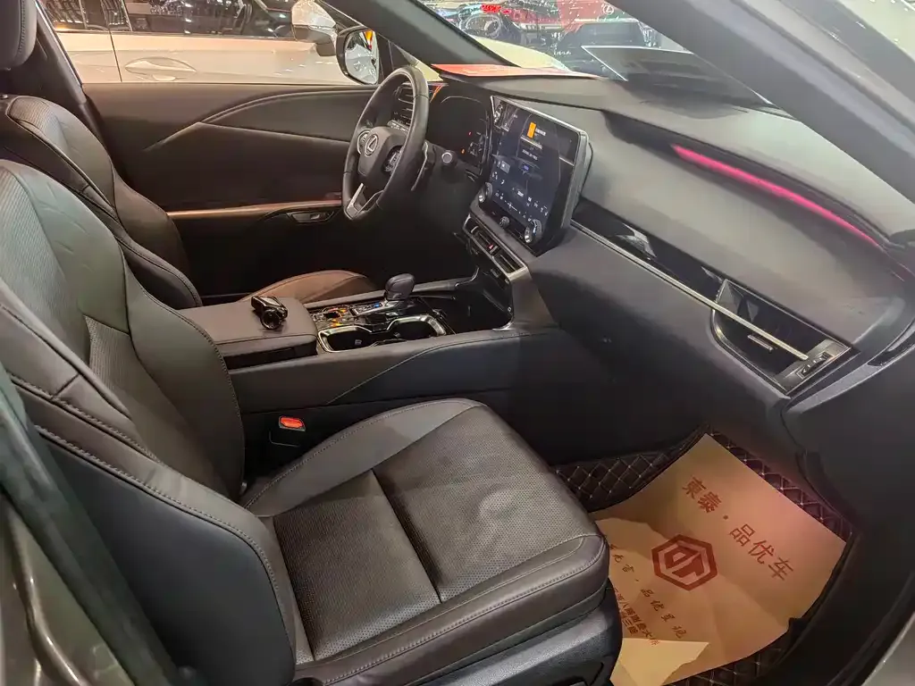 Lexus RX 2023 из CN, фото 10
