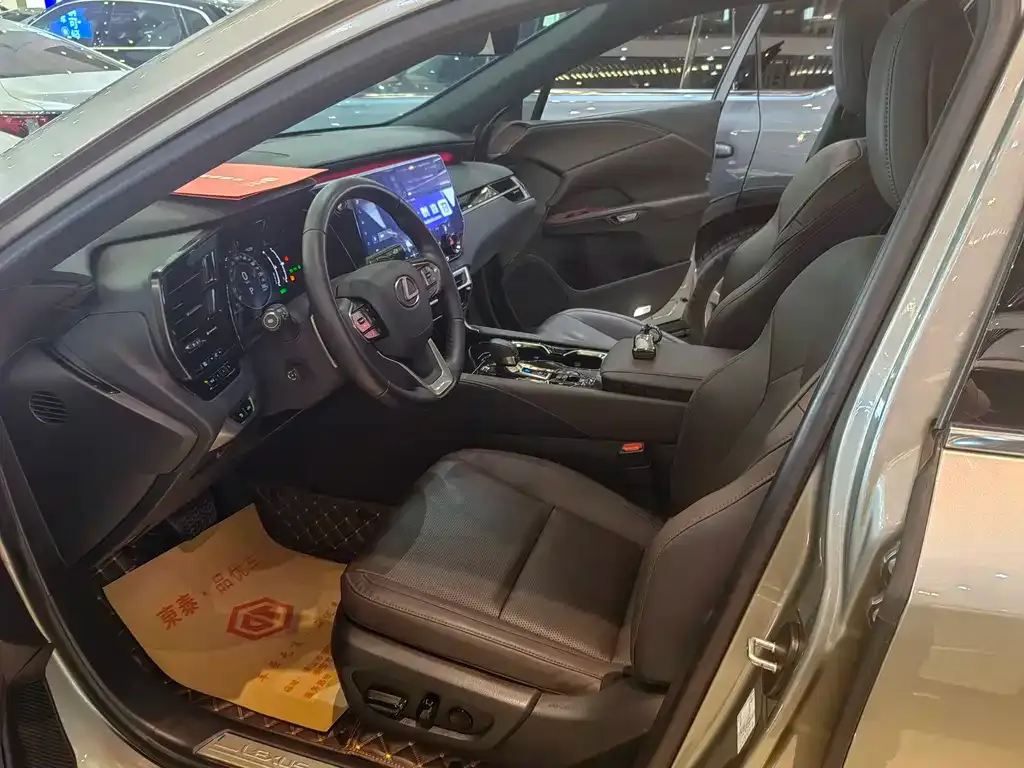 Lexus RX 2023 из CN, фото 4