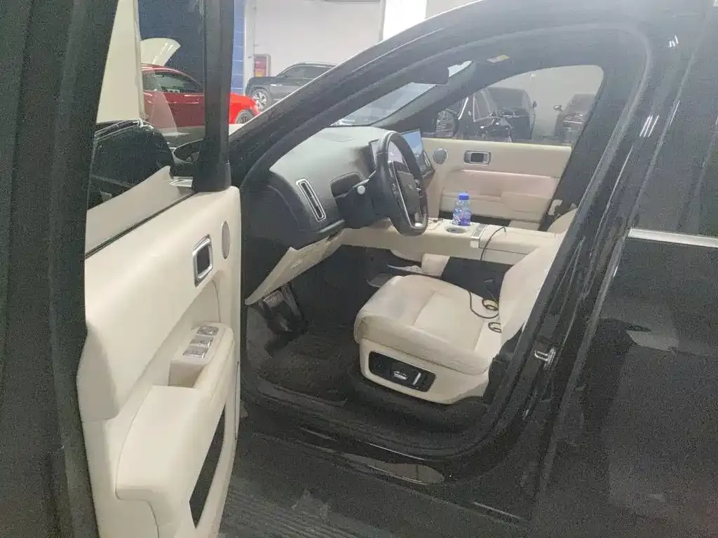 Li Auto L8 2024 из CN, фото 3
