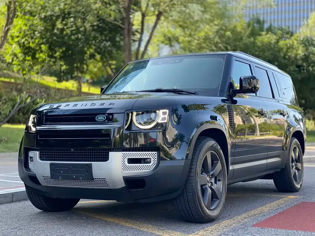 Land Rover Defender 2023 из CN, фото 1