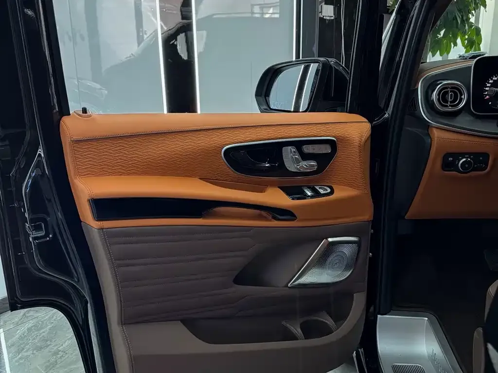 Mercedes-Benz Vito 2025 из CN, фото 9