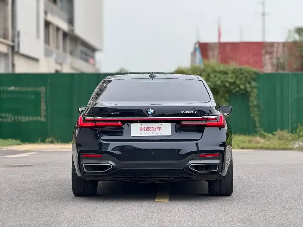 BMW 7 Series 2022 из CN, фото 5