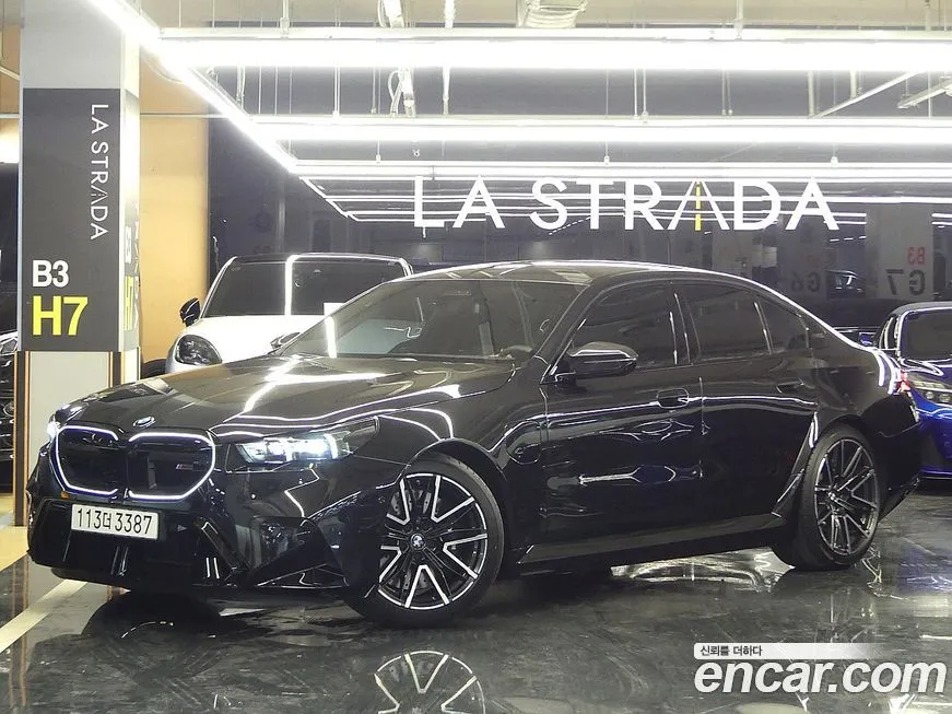 BMW M5 2025 из KR, фото 2