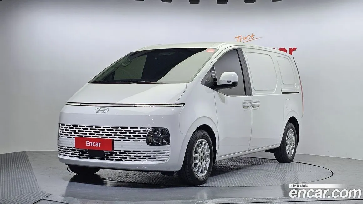 Hyundai Staria 2025 из KR, фото 1