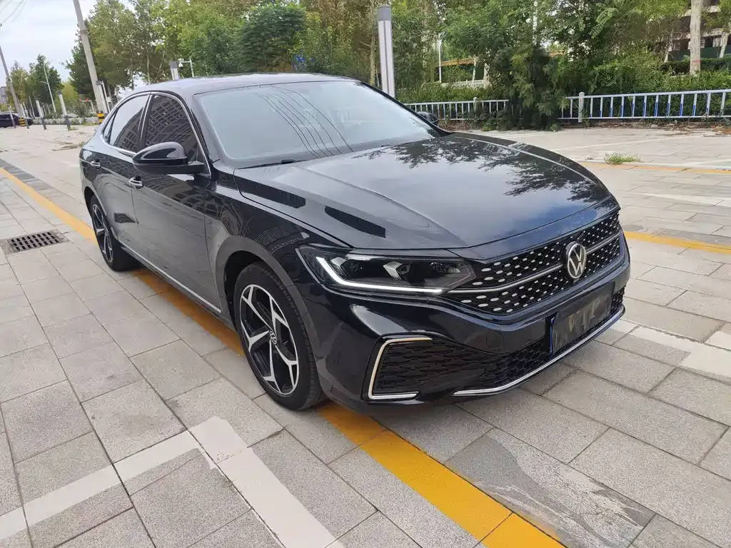 Volkswagen Passat 2023 из CN, фото 9