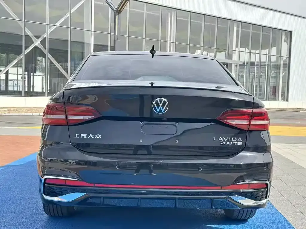 Volkswagen Lavida 2023 из CN, фото 8