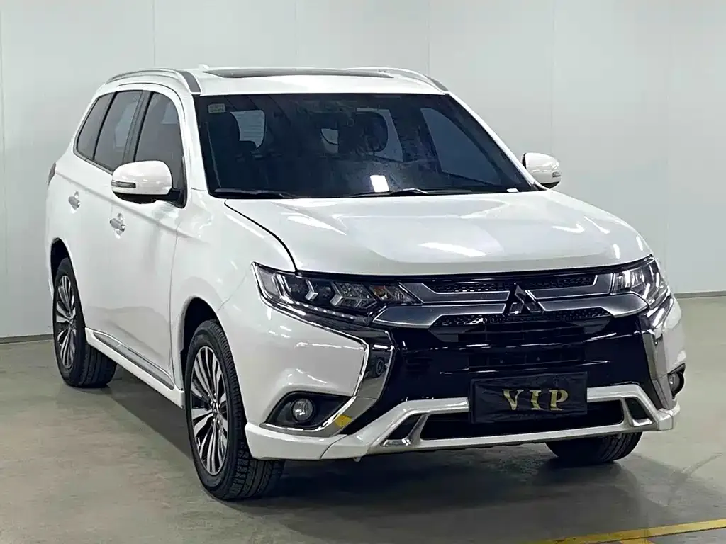 Mitsubishi Outlander 2021 из CN, фото 3
