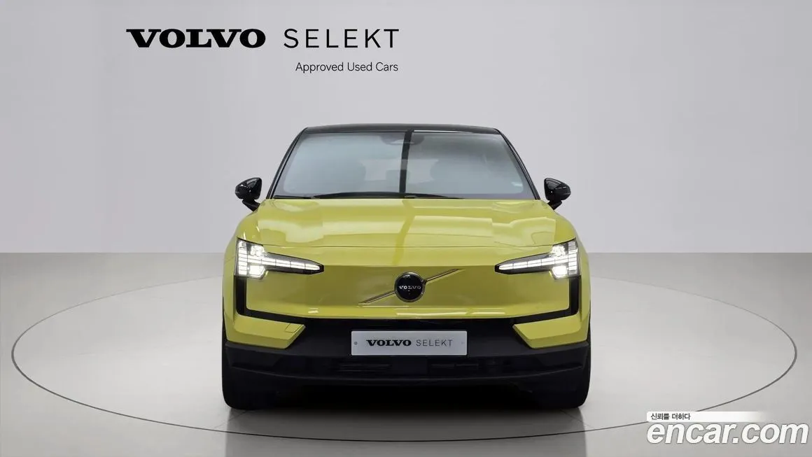 Volvo EX30 2025 из KR, фото 2