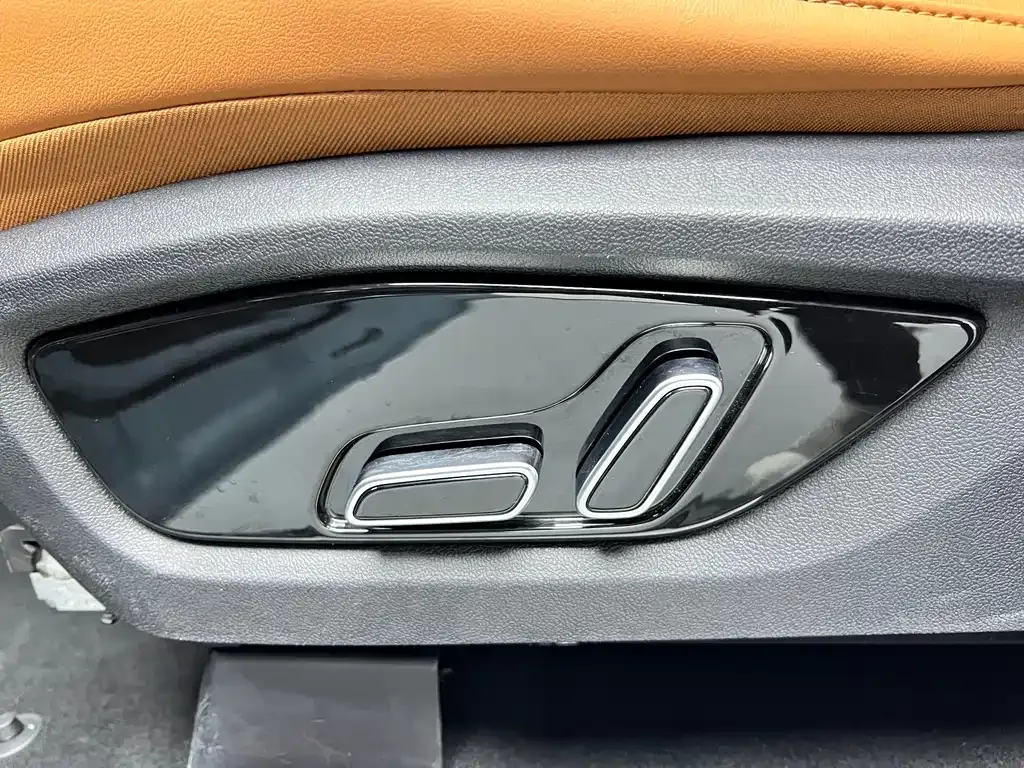 BYD Tang New Energy 2023 из CN, фото 9