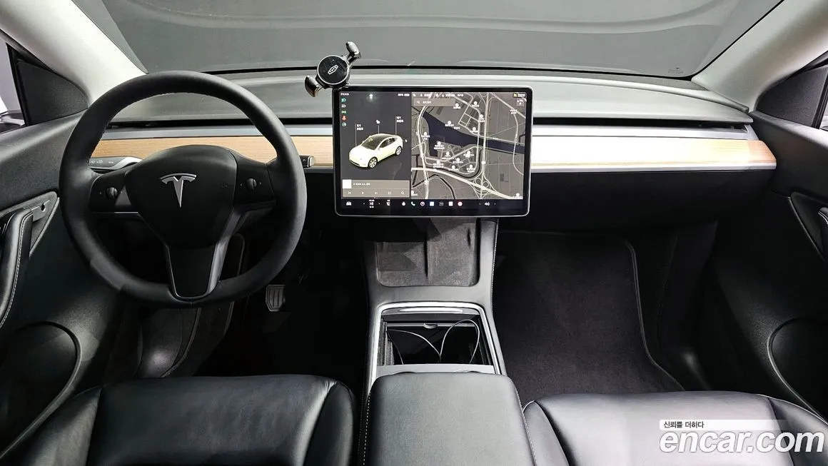Tesla Model Y — фото 7