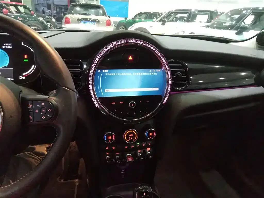MINI Cooper (3-door) 2023 из CN, фото 10