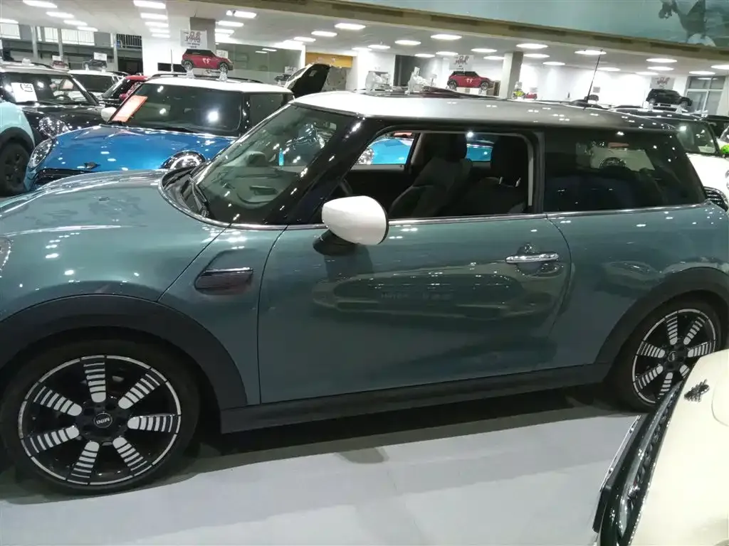 MINI Cooper (3-door) 2023 из CN, фото 4