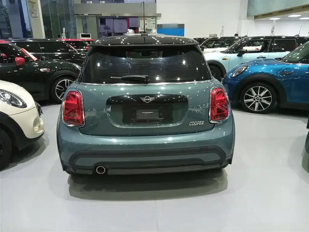 MINI Cooper (3-door) 2023 из CN, фото 6