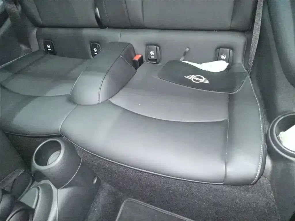 MINI Cooper (3-door) 2023 из CN, фото 9