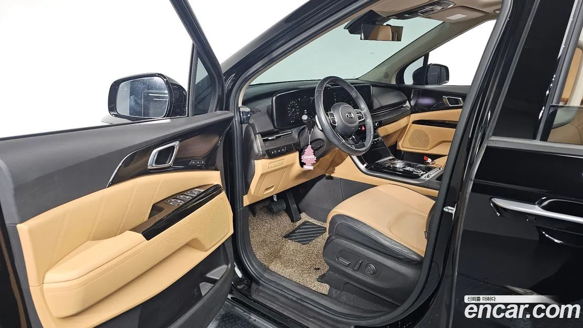 Kia Carnival — фото 10